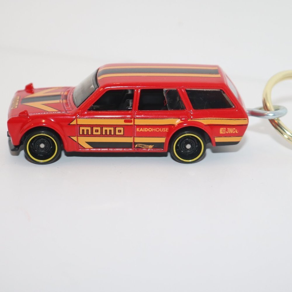 Hot Wheels Speed Graphics MOMO CUSTOM keychain